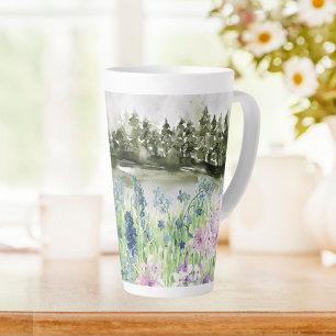 Monogrammierte Wasserfarbe Blau Lila Blumenwiese Milchtasse