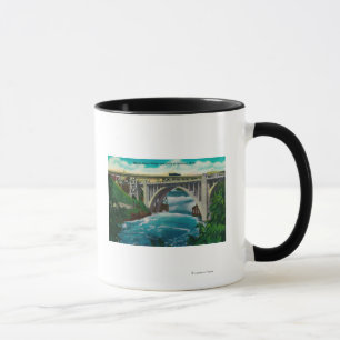 Monroe-Straßen-Brücke und Fälle auf Spokane-Fluss Tasse