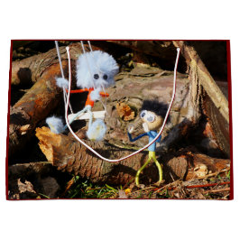 Monster Fubby op schommel. Große Geschenktüte