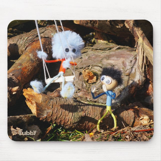 Monster Fubby op schommel. Mousepad (Vorne)