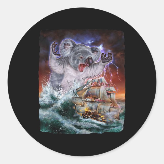 Monster Koala als Kraken angreifen ein Kriegsschif Runder Aufkleber (Vorderseite)
