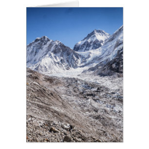 Mont Everest et camp de base dans la montagne de l