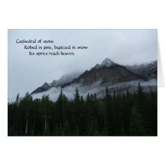 Montagne nuageuse avec Haiku