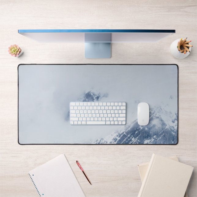 Montagnes nuageuses (Bureau 1)
