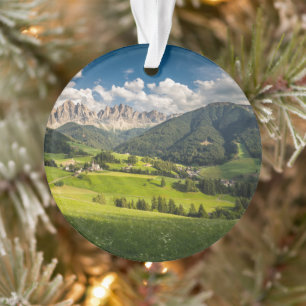 Montagnes   Vallée de Funes, Dolomites, Italie