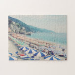 Monterosso al Mare Cinque Terre Italy Beach Foto<br><div class="desc">Ein Foto des wunderschönen Strandes von Monterosso al Mare,  Cinque Terre,  Italien mit den farbenfrohen Sonnenschirmen und türkisblauem Wasser.</div>