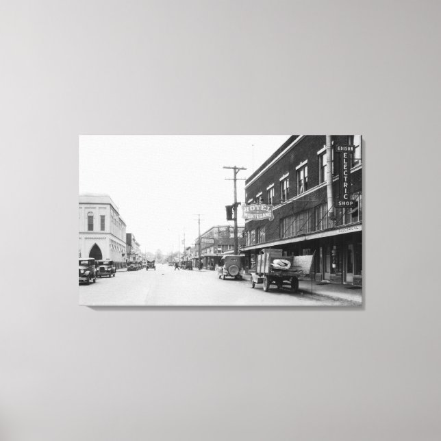 Montesano, WA Main Street Town View Foto Leinwanddruck (Vorderseite)