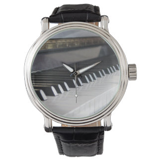 Montre à clés de piano avec bracelet noir