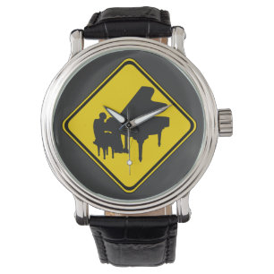 Montre Alerte : Joueur de piano à l'avant !