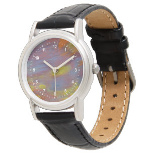 Montre Bois Pétrifié en Gros Plan