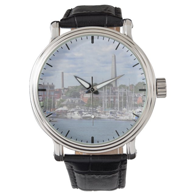 Montre Boston MA - Marina avec Bunker Hill Monument (devant)