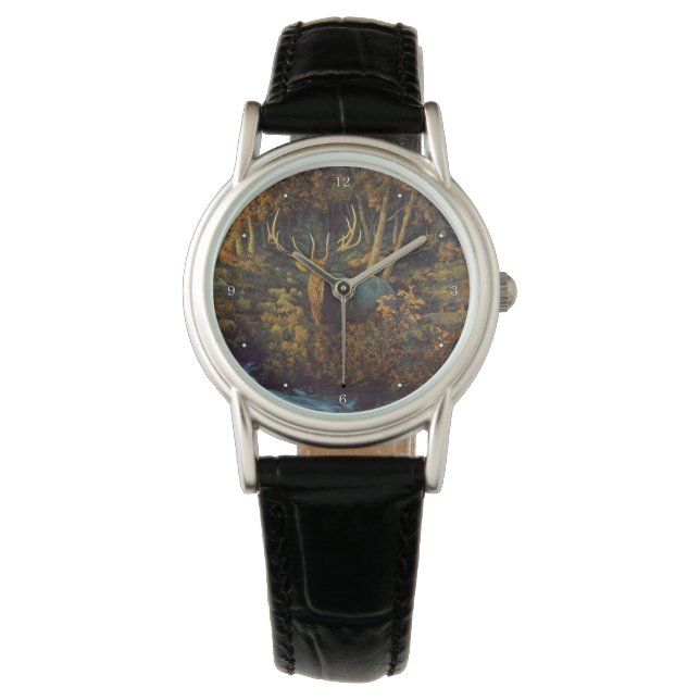 Montre Bull Elk dans la forêt d'automne (devant)