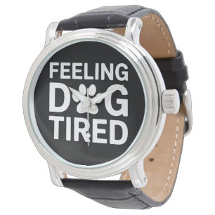 Montre Chien qui se sent fatigué
