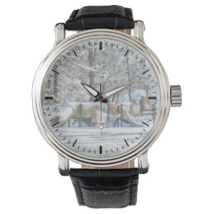 Montre Cour de récréation hivernale
