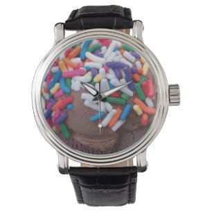 Montre Crème glacée au chocolat foncé avec arrosage arc-e