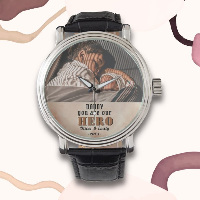 Montre Daddy Hero Aquarelle Fête du Père Photo Watch (Créateur téléchargé)