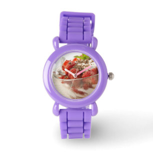 Montre Dessert de fraise avec du yaourt frais