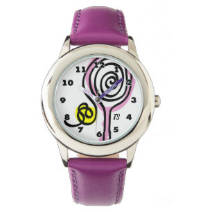 Montre du tennis de la fille avec la raquette et