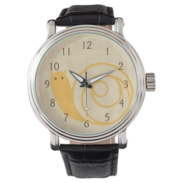 Montre Escargot jaune sur Arrière - plan crème (devant)