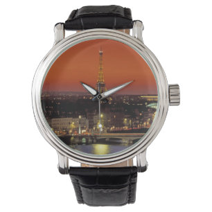 Montre Europe, France, Paris. Vue au coucher du soleil de
