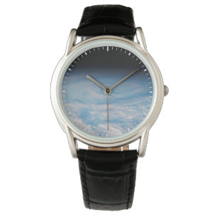 Montre Formation De Nuages Circulaires Sur L'Océan Pacifi