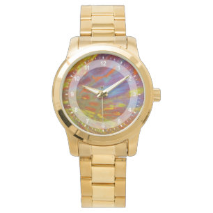 Montre Gros plan en bois petrifié coloré