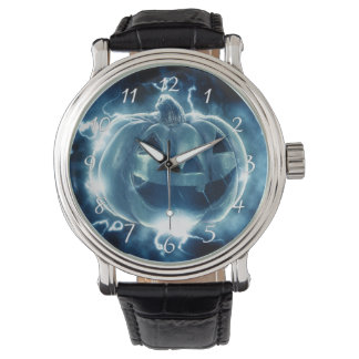 Montre jack-o-lanterne sous la pluie