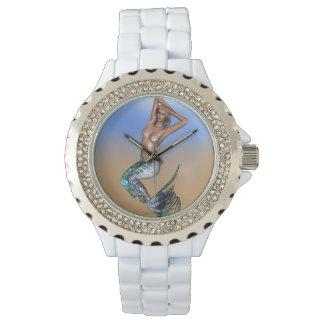 Montre Jolie sirène posée sur la plage