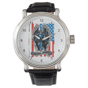 Montre La police de St. Michael nous défend au combat