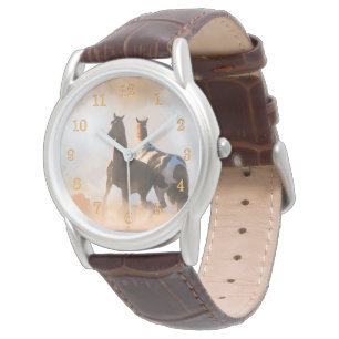 MONTRE LE CHEVAL SAUVAGE À SEDONA