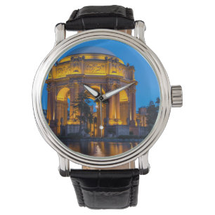 Montre Le Palais Des Beaux-Arts À L'Aube