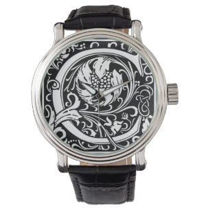 Montre Lettre C Monogramme médiéval Art Nouveau