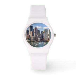 Montre Ligne d'horizon de Boston en bord de mer