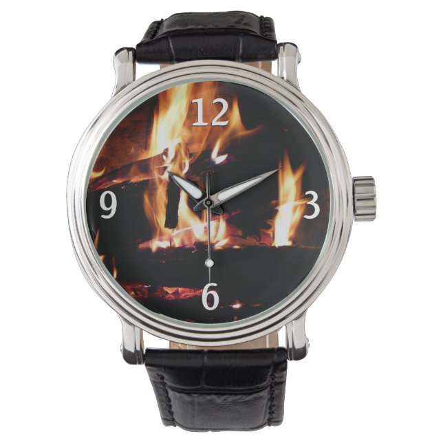 Montre Logs dans la cheminée Photographie de feu chaud (devant)
