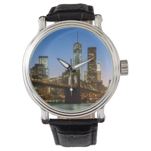 Montre Manhattan et Brooklyn Bridge à Dusk