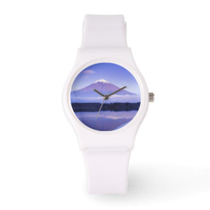 Montre Mont Fuji avec nuage lenticulaire, lac Motosu,