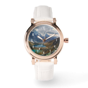 Montre Montagnes alpines pittoresques photo