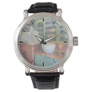 Montre Mortier et pilon dans la pharmacie