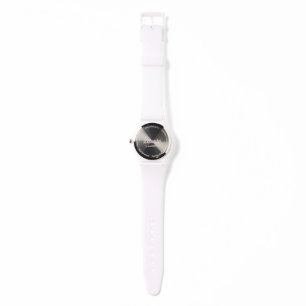 Montre motif de fleurs