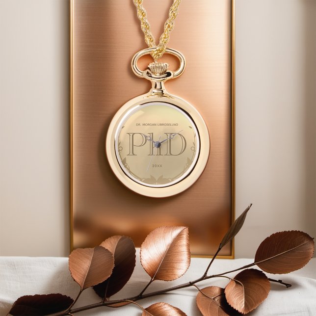 Montre Nom de la licence d'or Doctorat (Celebrate your PhD graduate with the gift of this keepsake watch necklace.)