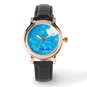 Montre Papillons contre le ciel nocturne bleu, paysage