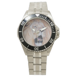 Montre peinture réaliste de la faune du lion hurlant de 