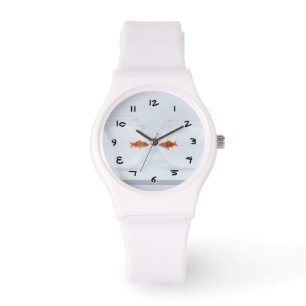 Montre Poisson rouge dans des bocaux à poissons distinct