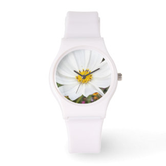 Montre pour femme Jardin de fleurs de cosmos blanc