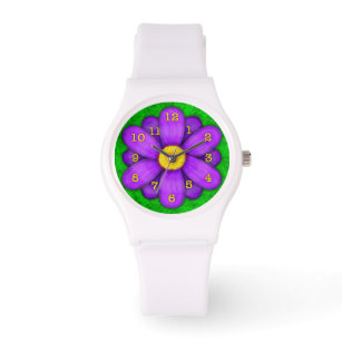 Montre Purple Daisy Flower on Green Beautiful