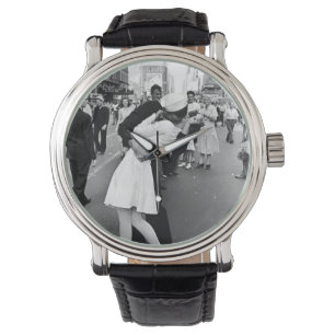 Montre S'embrasser pendant la guerre mondiale de la Journ