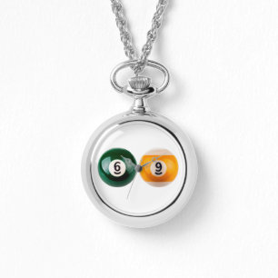 Montre SlipperyJoe's 69 table de billard dur deux billiar