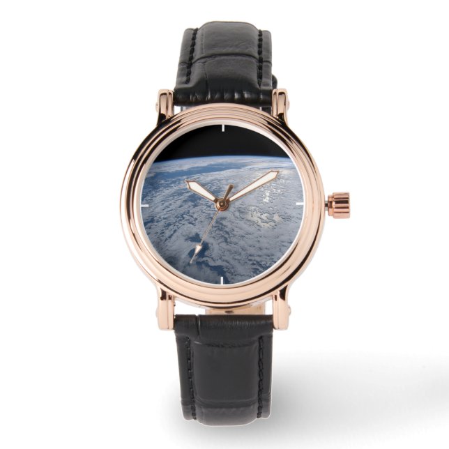 Montre Soleil Brillant Sur L'Océan Pacifique Sud. (Recto)