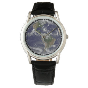 Montre Terre Pleine Avec L'Ouragan Irène Au-Dessus Des Ba
