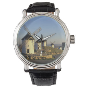 Montre UE, Espagne, La Mancha, Consuegra. Les moulins à 